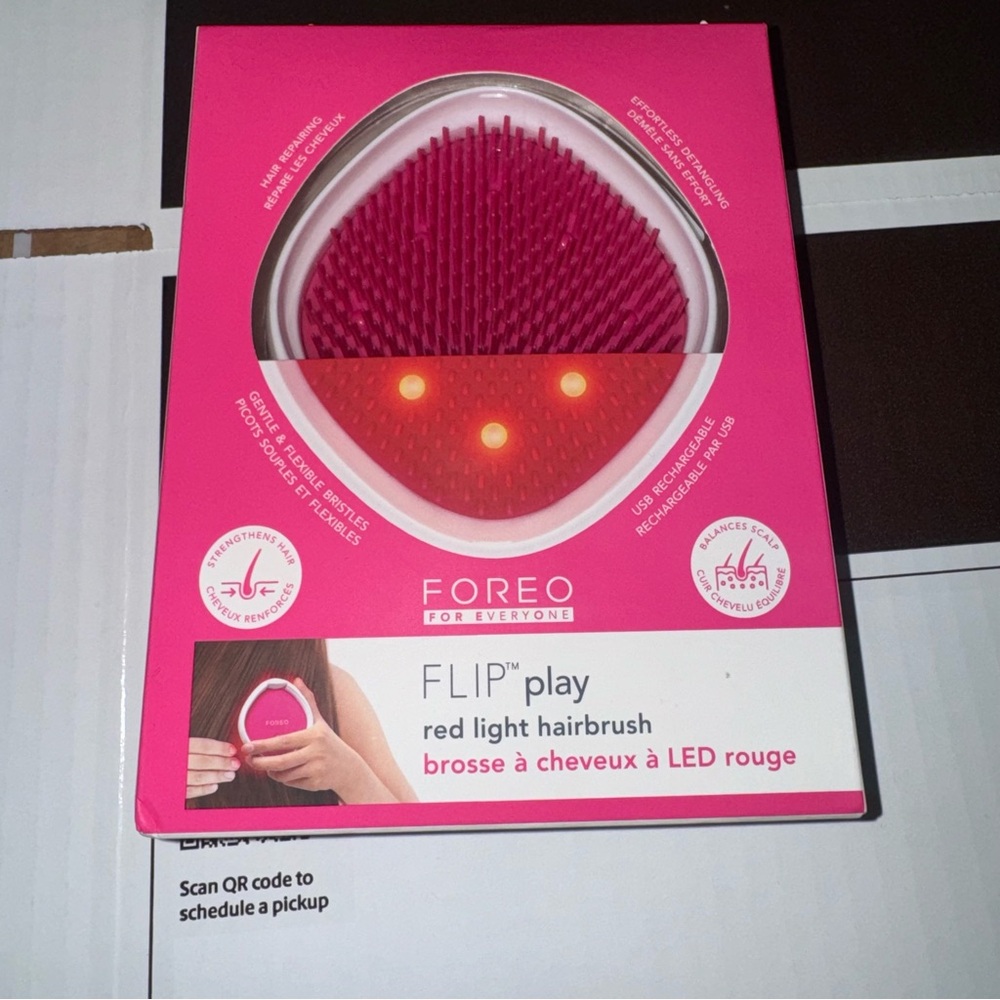 Foreo FLIP play red light hairbrush